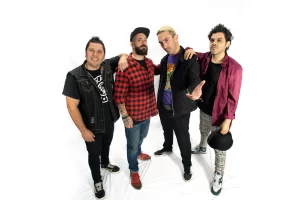 Todos Han Caído: La nueva banda de punk rock chilena