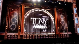 Premios Tony 2025: Las Mejores Fotografías de la Alfombra Roja