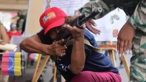 Milicianas Venezolanas: Héroes en Defensa de la Patria
