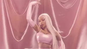 Cardi B: Un Nuevo Álbum y Más Controversia