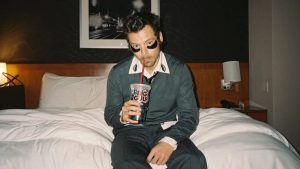 Harry Styles: Un Viaje Musical a Través de Kiss All the Time