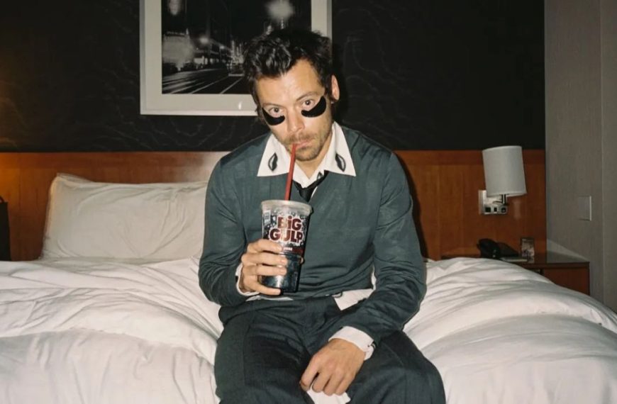 Harry Styles: Un Viaje Musical a Través de Kiss All the Time